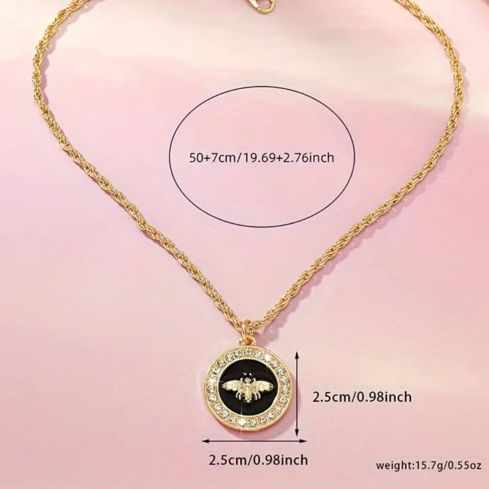 ✨ Lion Bee Rounded Necklace ✨ - Picture 3 of 3